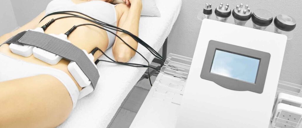 Nguyên lý hóa lỏng mỡ bằng nhiệt năng từ tia laser 1064nm giúp phá vỡ màng tế bào mỡ nhanh chóng.