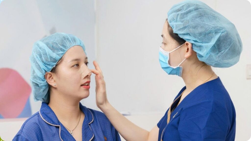 Nâng mũi sưng bao lâu? 5 cách giúp mũi hết sưng, gom form đẹp tự nhiên