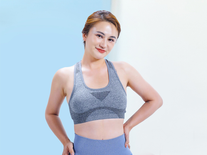 khách hàng duy trì vóc dáng cân đối lâu dài sau hút mỡ