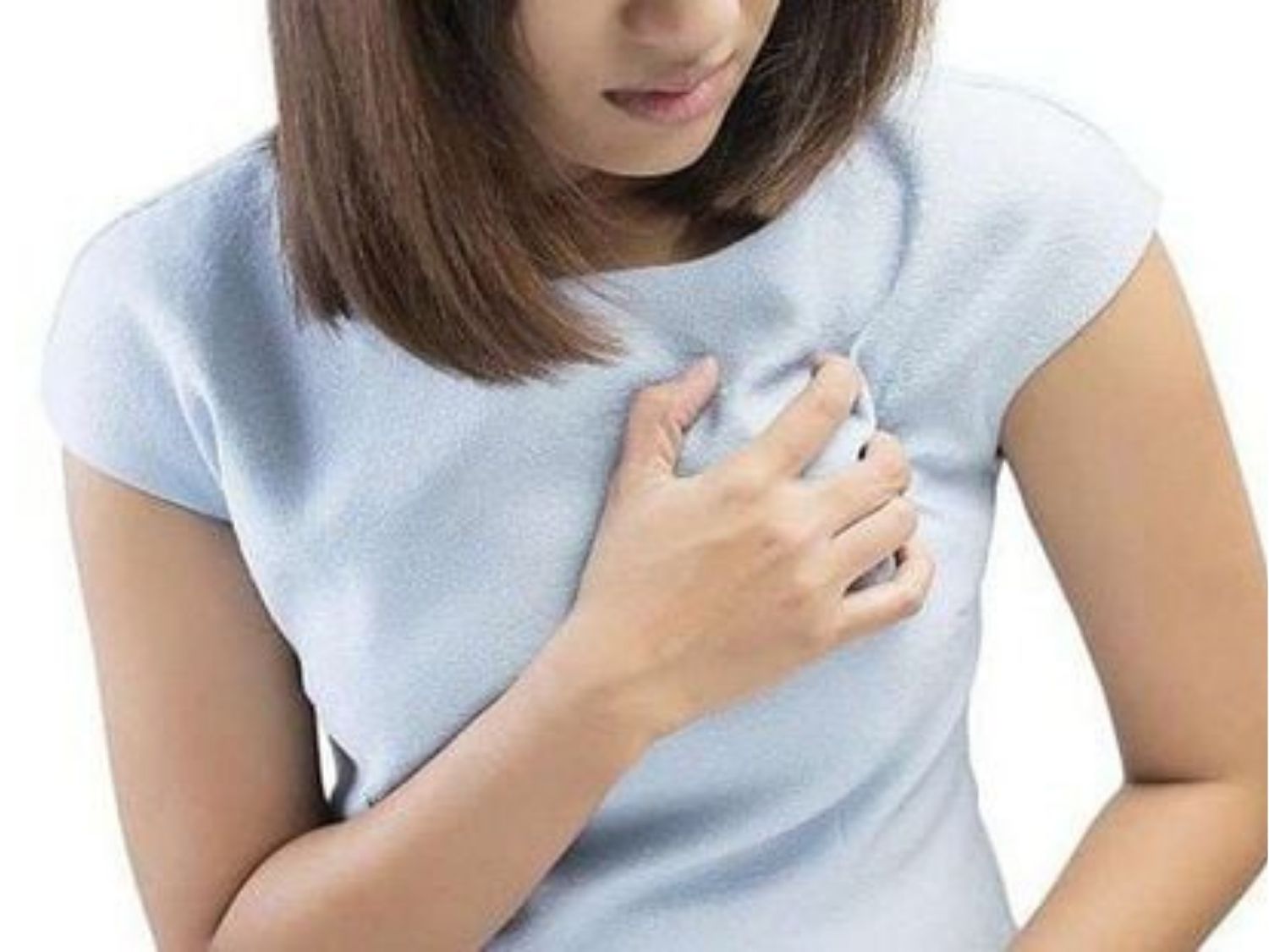 đau ngực hoặc mất cảm giác là biến chứng cần thăm khám sớm sau nâng ngực