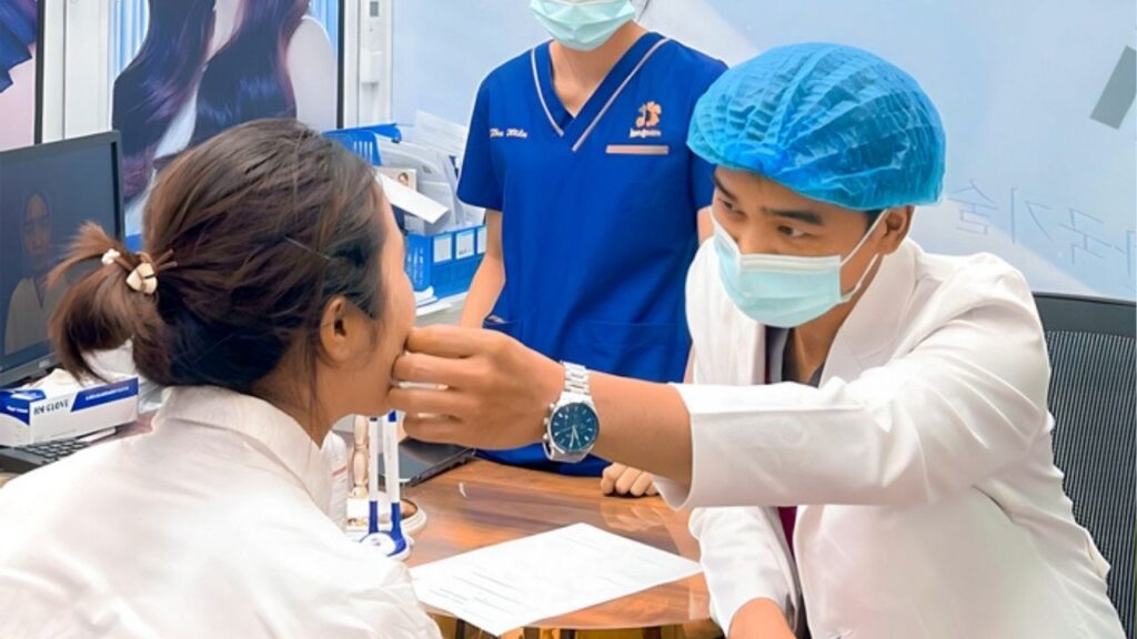 Top 3 bác sĩ phẫu thuật hàm mặt Hà Nội uy tín, giàu kinh nghiệm hiện nay
