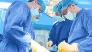 Top 5 Bác sĩ hút mỡ Sài Gòn uy tín 2026: Kinh nghiệm và Review thực tế