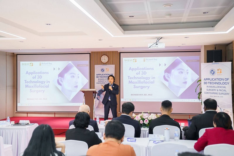 TS.BS Richard Huy chia sẻ kinh nghiệm ứng dụng công nghệ 3D trong phẫu thuật đường nét khuôn mặt và chỉnh hình hàm mặt tại Kangnam