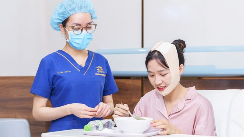 Chăm sóc sau gọt hàm như thế nào để nhanh lành và đẹp? Chú ý 24–72 giờ đầu