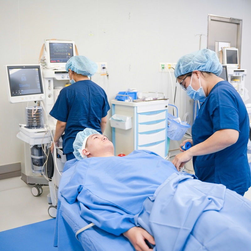 Gọt hàm là phương pháp phẫu thuật can thiệp xương hàm nên cần gây mê