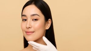 Gọt hàm có để lại sẹo không? Kỹ thuật mổ nội soi giấu sẹo trong niêm mạc miệng