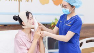 Hạ gò má có đau không? Lộ trình hồi phục và công nghệ kiểm soát đau êm ái