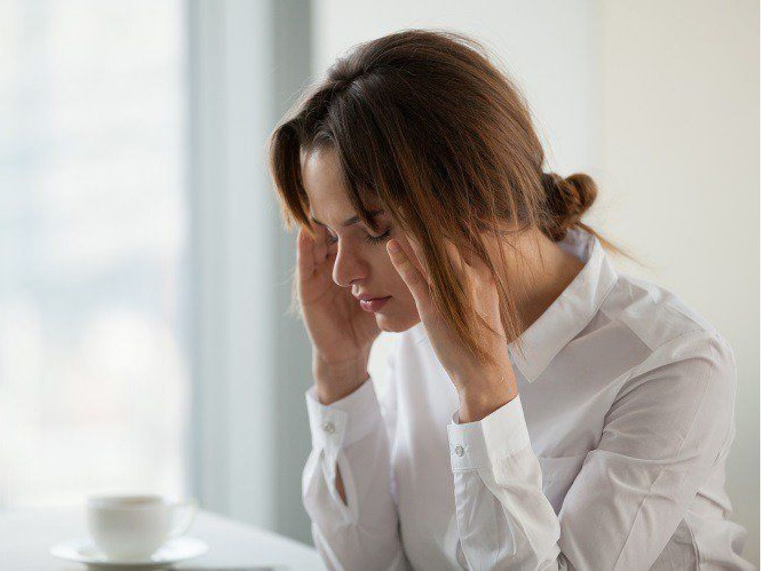 nếu thấy mệt mỏi sau nâng ngực thì chưa nên đi làm sớm