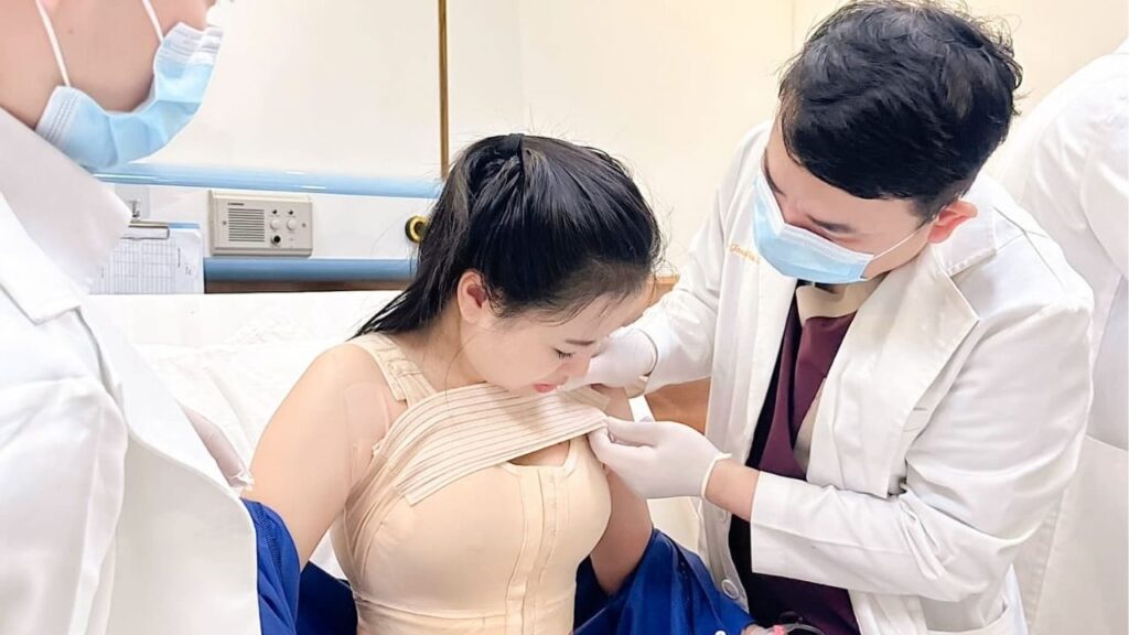 Nâng ngực bao lâu hồi phục? Lộ trình 30 ngày ổn định và bí quyết đẹp tự nhiên