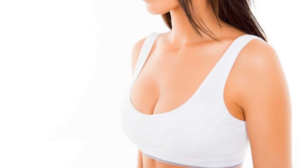 Nâng ngực giữ được bao lâu? Phân biệt tuổi thọ vật lý và thẩm mỹ sau 20 năm