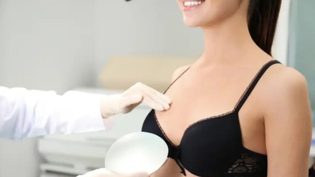 Nâng ngực sau sinh bao lâu làm được? Lộ trình 6-12 tháng và bí quyết bảo tồn tuyến sữa