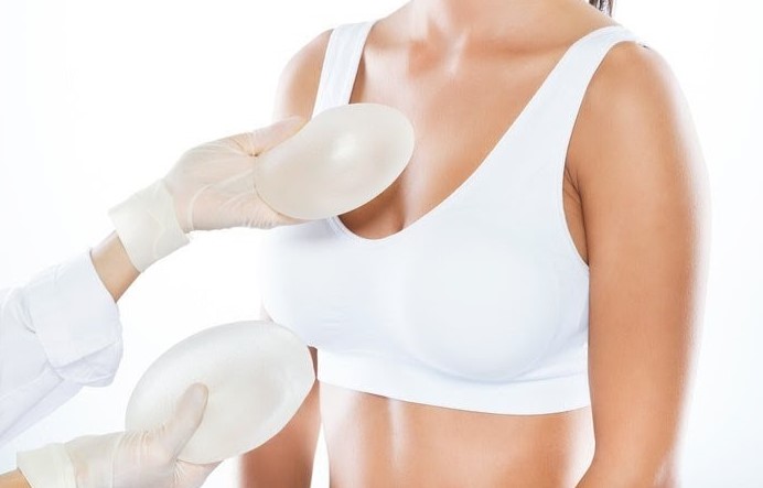 Nâng ngực truyền thống làm chậm quá trình phục hồi