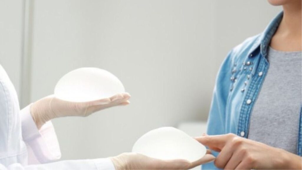 Ngực nhỏ lép nên đặt túi bao nhiêu? 3 tiêu chí chọn size chuẩn nhất