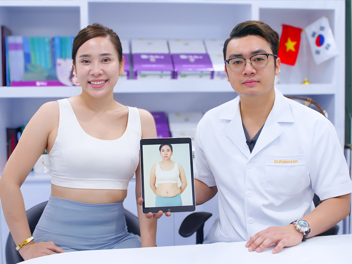 khách hàng tái khám sau hút mỡ và hài lòng với kết quả, sức khỏe ổn định