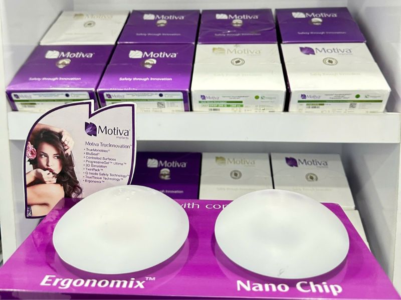 Túi ngực cao cấp kết hợp kỹ thuật đặt túi hiện đại giúp giảm thiểu bao xơ