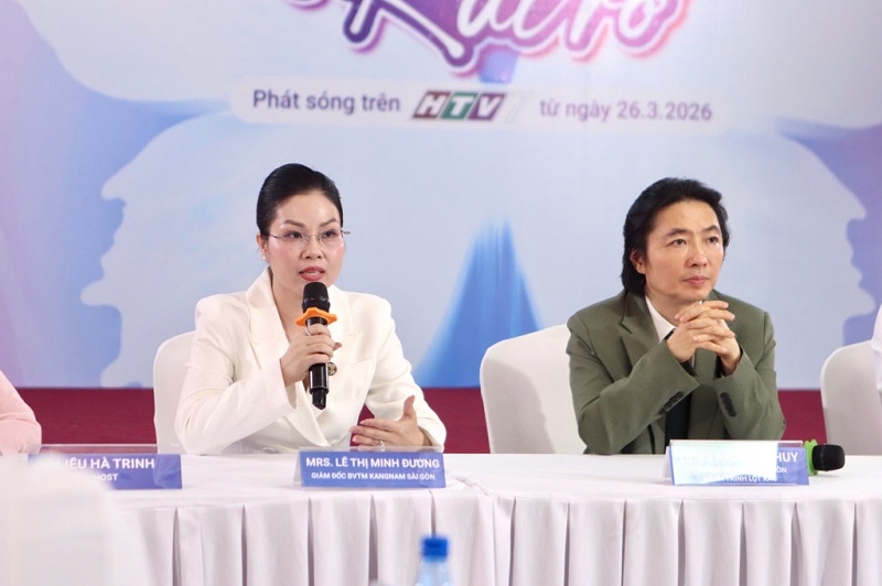 TS.BS.Richard Huy - Trưởng Ekip Hành Trình Lột Xác và đại diện Bệnh viện Thẩm mỹ Kangnam