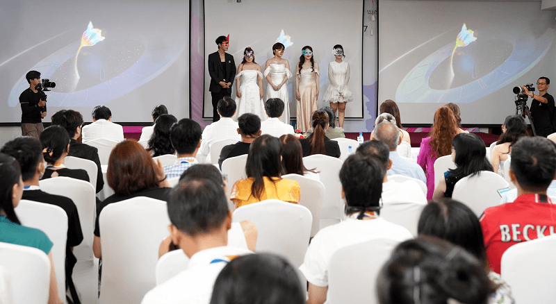 1.000 hồ sơ đăng ký tham gia Hành Trình Lột xác mùa 7, sau quá trình sàng lọc chỉ 11 thí sinh được chọn 