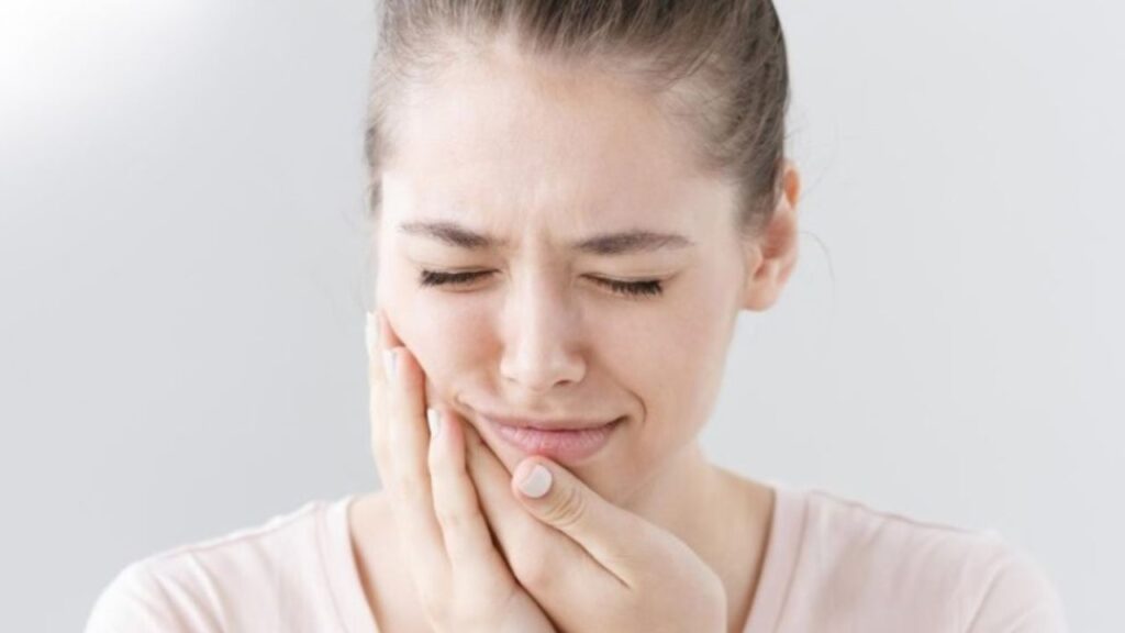 Chỉnh hàm bao lâu nói chuyện bình thường? Thời gian hồi phục hoàn toàn