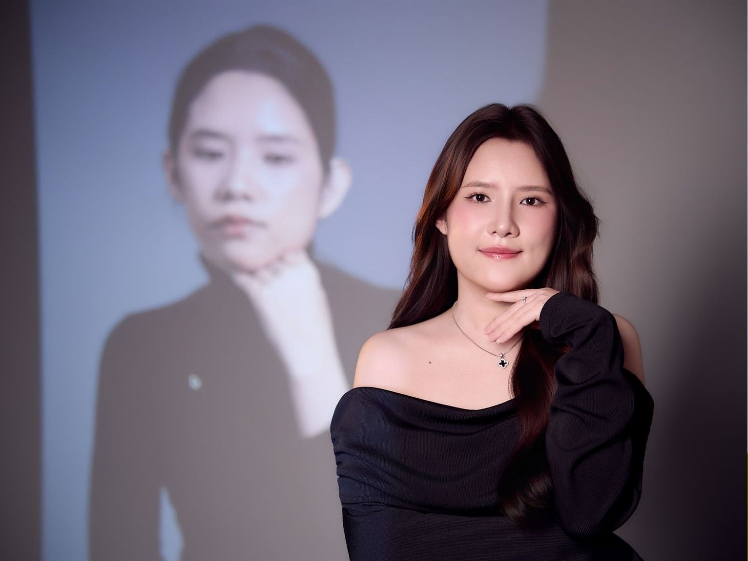 Bảo Ngọc lạc quan và tích cực hơn sau khi thay đổi ngoại hình, diện mạo mới giúp cô tự tin hơn trong cuộc sống