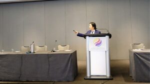 TS.BS Richard Huy Diễn giả Hội nghị GAC Miami 2017: Dấu ấn trí tuệ Việt trên bản đồ thẩm mỹ thế giới