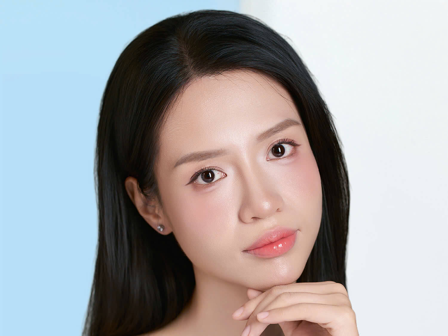 Hiện tại Vũ Thị Tình sở hữu gương mặt cân đối, đạt chuẩn tỷ lệ vàng