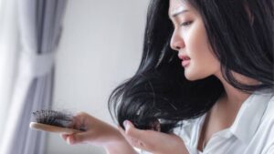 Điều trị rụng tóc: 7 phương pháp hiệu quả theo từng nguyên nhân