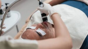 Trẻ Hóa Không Phẫu Thuật là gì? Tổng Hợp Các Phương Pháp Hiệu Quả Và An Toàn