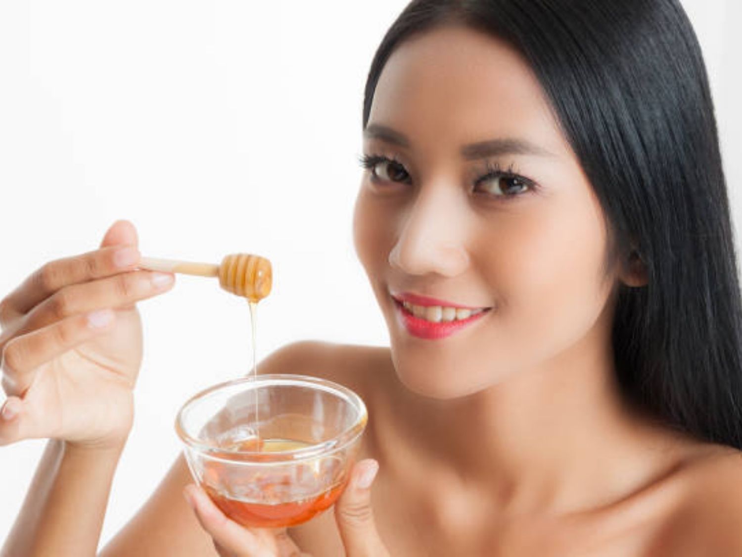 trị tàn nhang bằng mật ong là phương pháp dân gian , chỉ có thể hỗ trợ mờ nhẹ