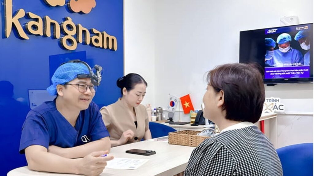 Hút mỡ lần đầu nên đặt câu hỏi bác sĩ tư vấn hút mỡ như thế nào?