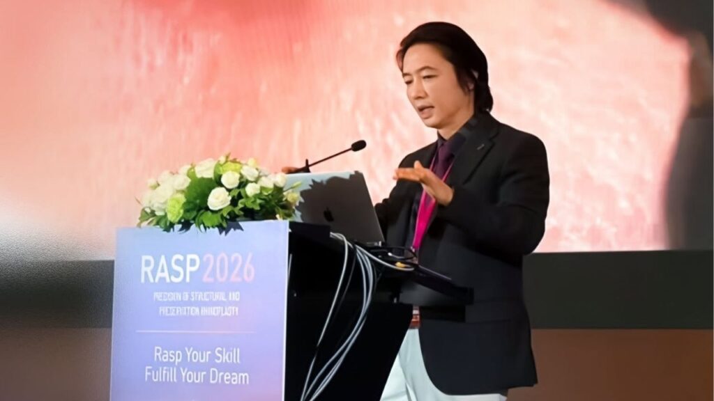 Dr. Richard Huy chia sẻ kinh nghiệm xử lý những ca nâng mũi khó tại RASP 2026