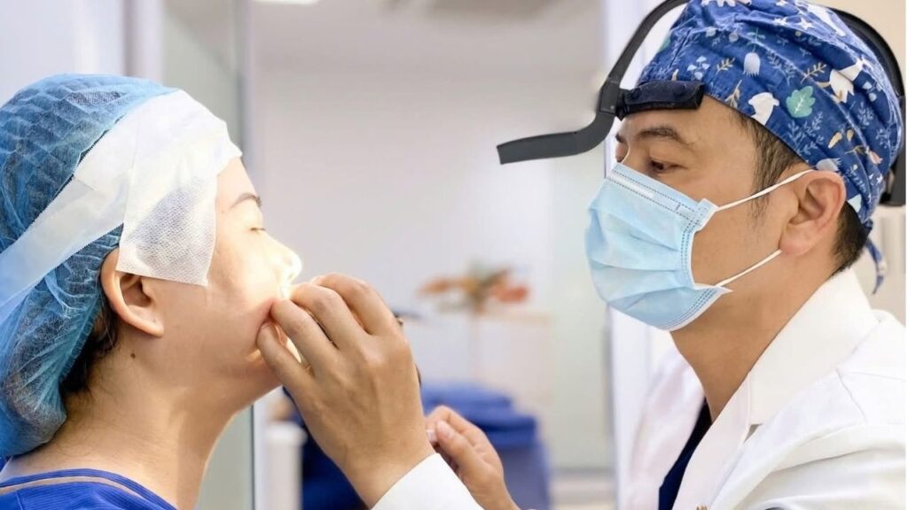 Vì sao giá nâng mũi ở mỗi nơi chênh lệch nhau nhiều thế?