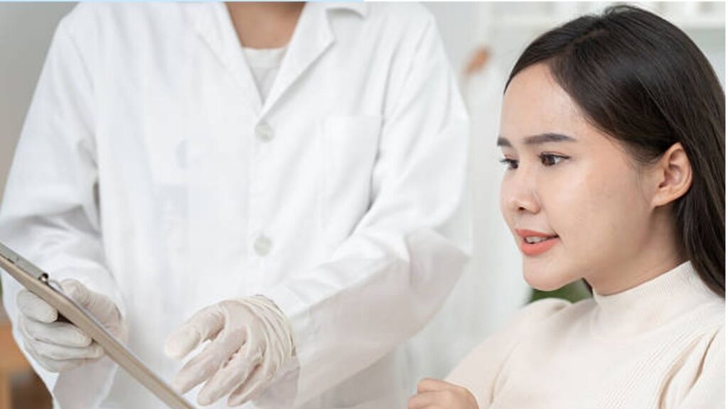 Chăm sóc da ở spa hay ở bệnh viện da liễu tốt hơn?