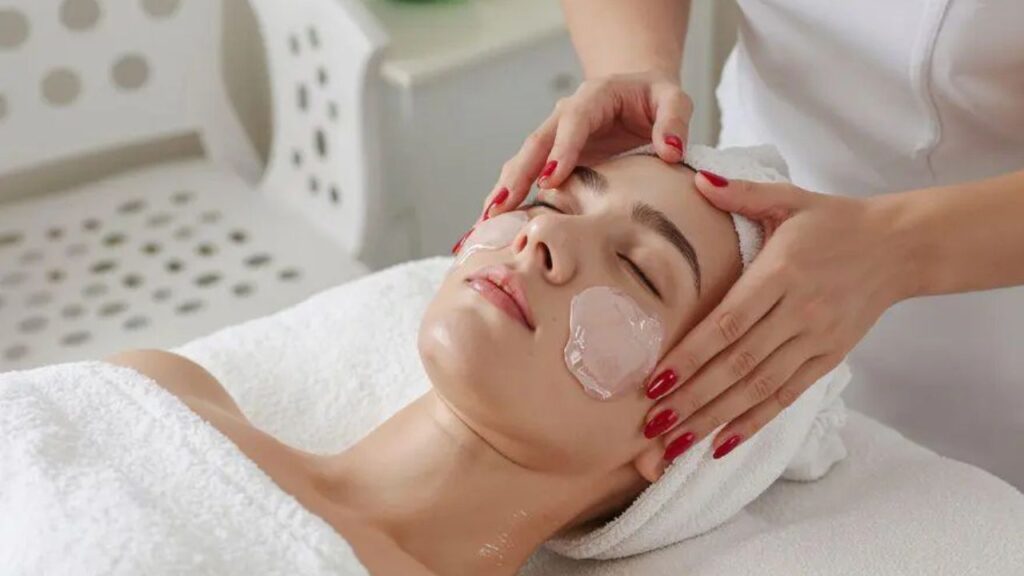 Gói chăm sóc da theo tháng giá bao nhiêu? Có rẻ hơn mua lẻ?