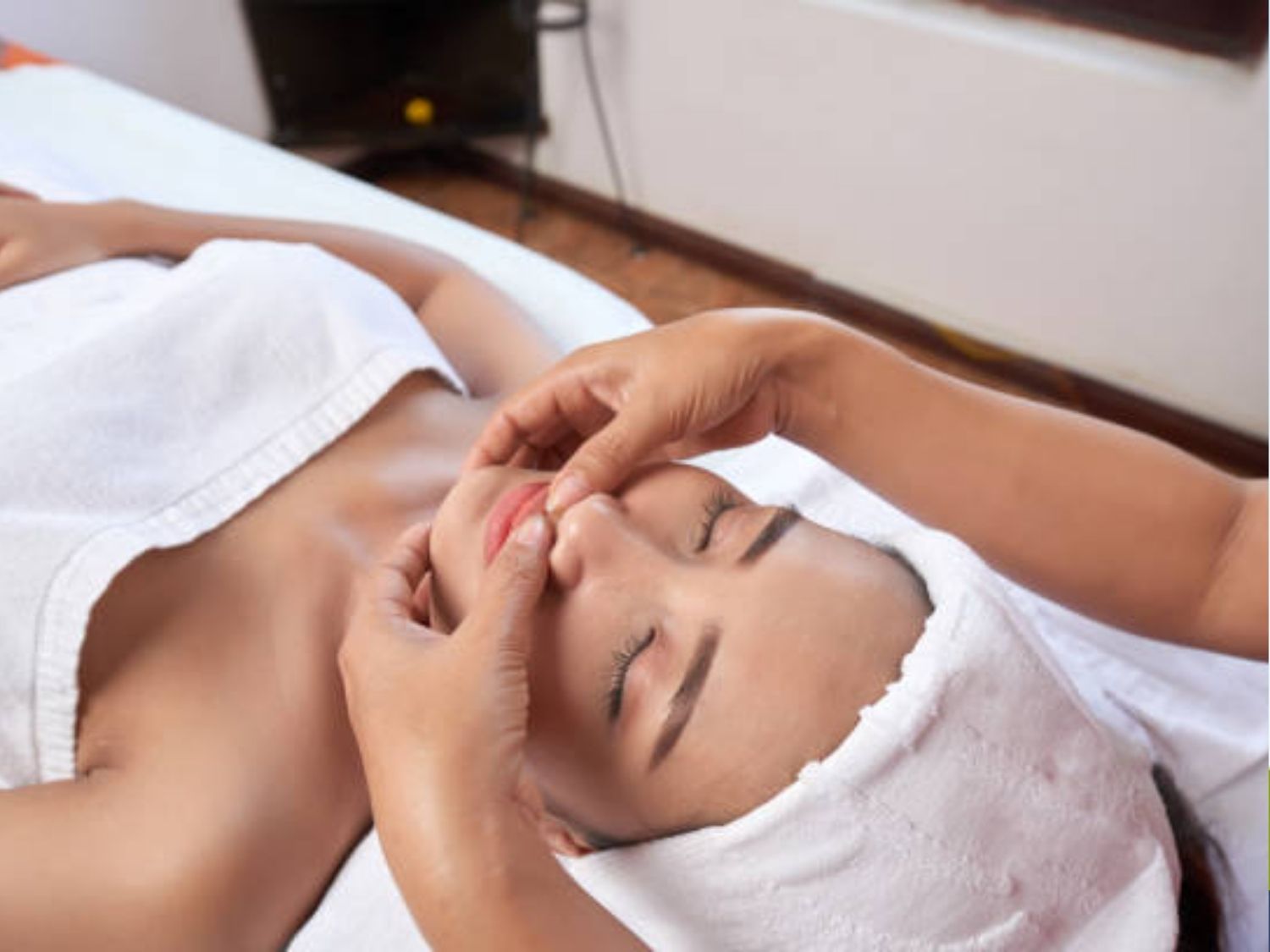 Massage hoặc những phương pháp không xâm lấn khác có chi phí thấp