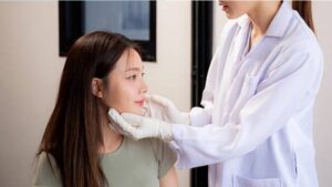 Nên chọn bác sĩ gọt hàm lâu năm hay bác sĩ trẻ tu nghiệp nước ngoài?