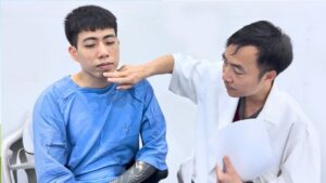 Phẫu thuật hàm hô nên tìm bác sĩ răng hàm mặt hay phẫu thuật thẩm mỹ?