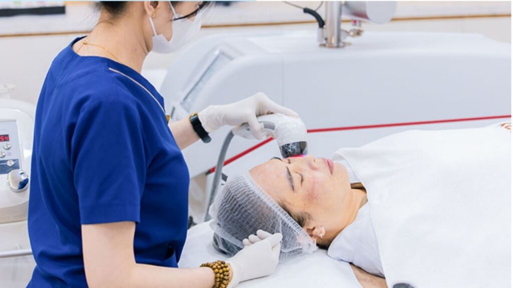 Spa, thẩm mỹ viện, phòng khám da liễu và bệnh viện khác nhau thế nào?