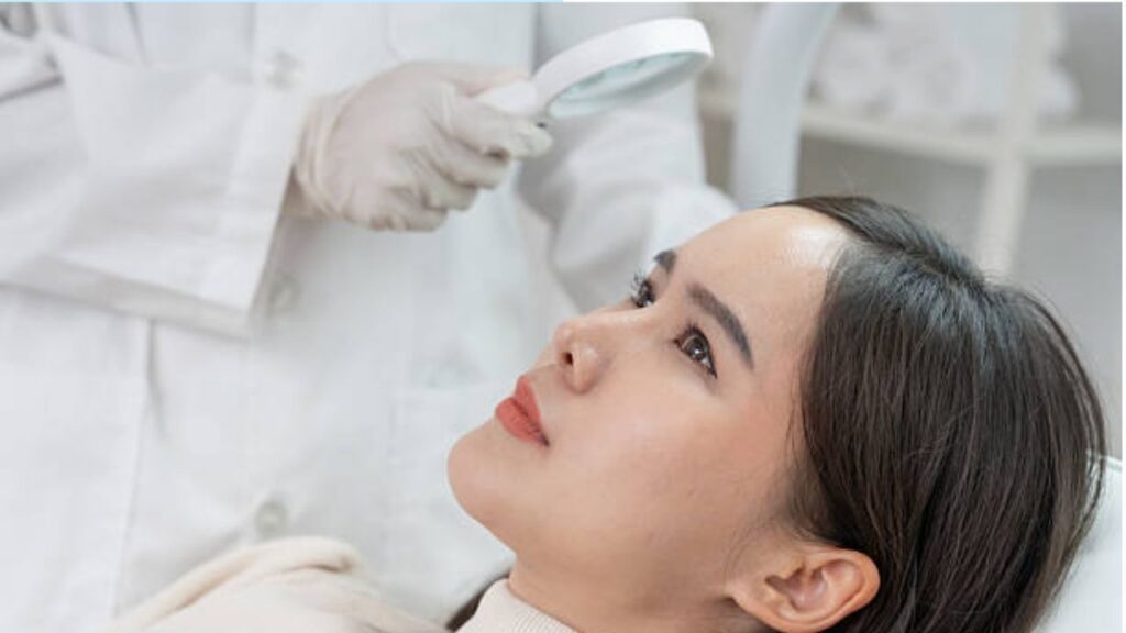 Trước khi đăng ký liệu trình chăm sóc da nên hỏi gì?