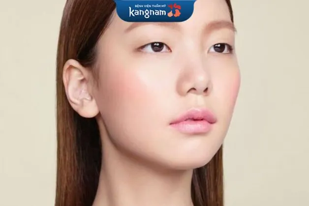 Ai nên phun mí mở tròng