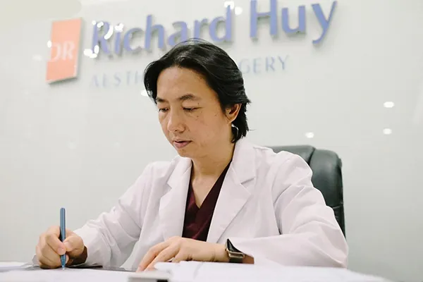 bác sĩ richard huy