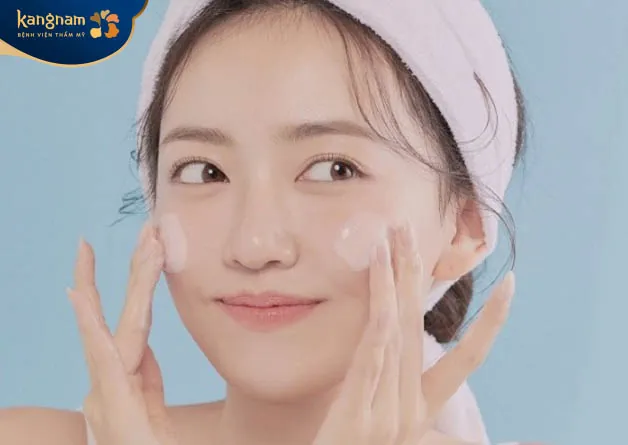 Chế độ chăm sóc da phù hợp khi mang thai