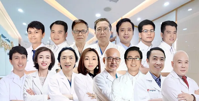 Các bác sĩ thẩm mỹ hàng đầu Kangnam sẽ trực tiếp thăm khám cho khách hàng