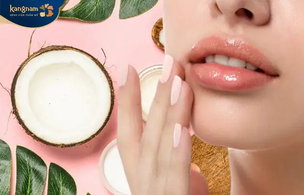 Dầu dừa là nguyên liệu được sử dụng nhiều để dưỡng và trị thâm môi 