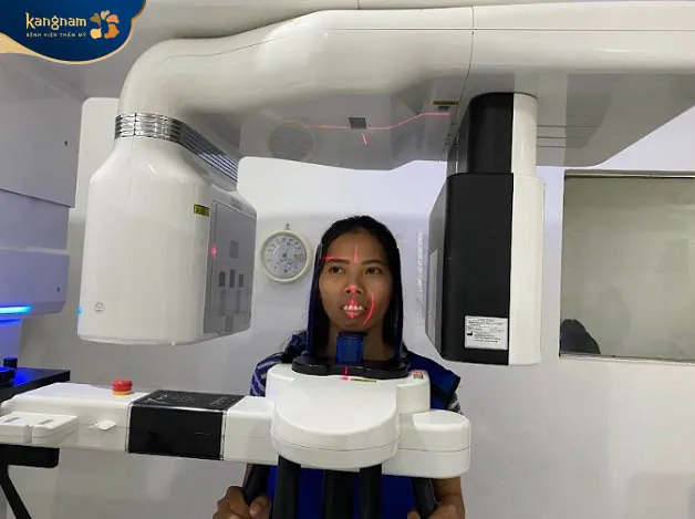 Sử dụng máy công nghệ cao chụp lại hình ảnh hàm mặt 