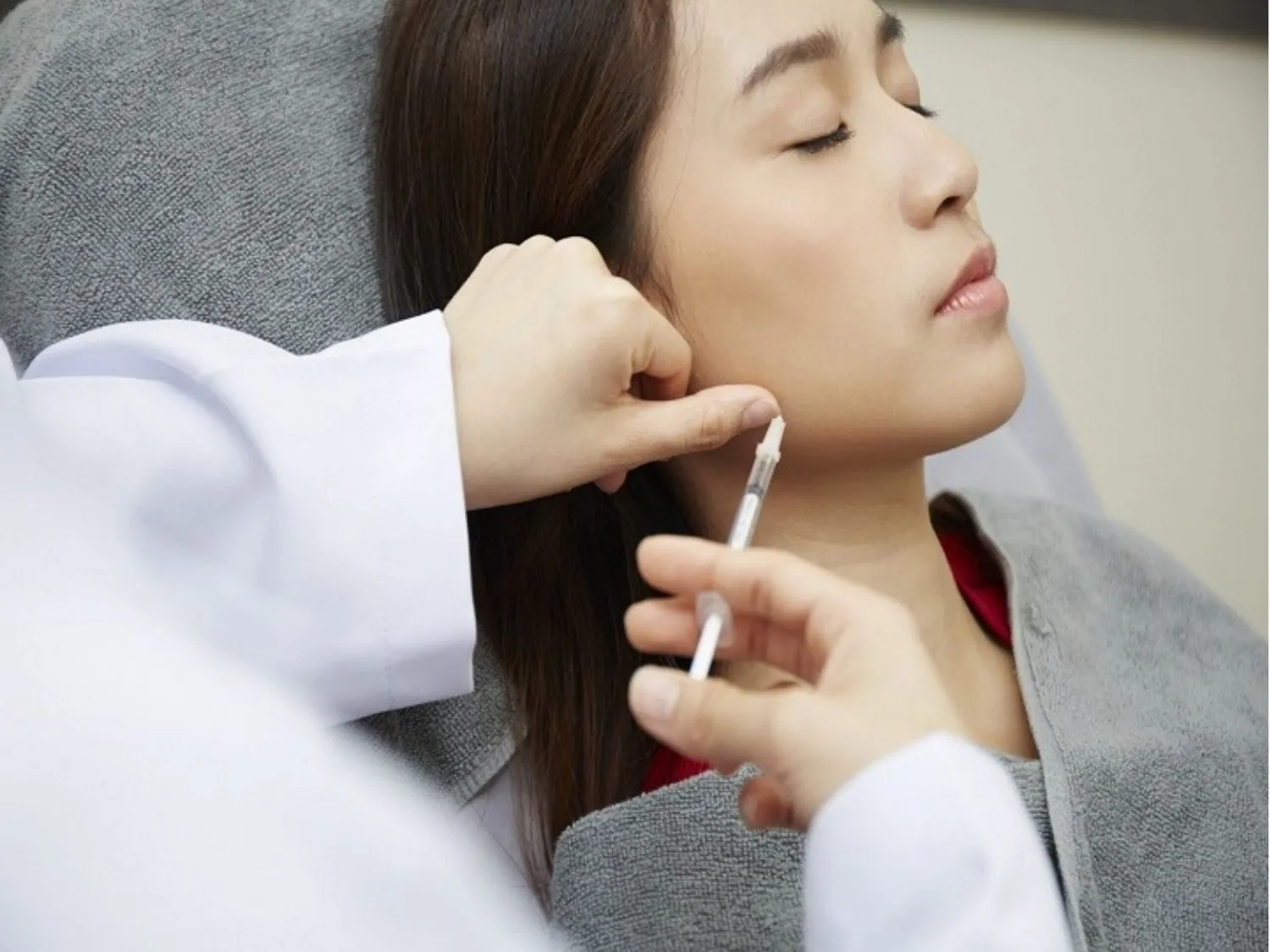Tiêm Botox gọn hàm là phương pháp không xâm lấn