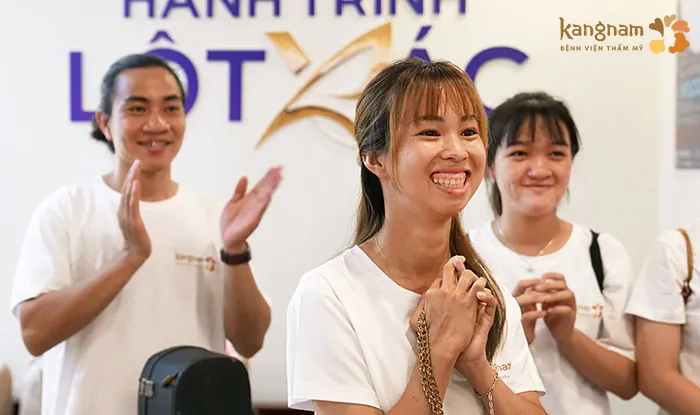 Phượng may mắn được vào nhà chung Hành trình lột xác mùa 6