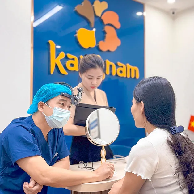 Khách hàng Sài Gòn tin tưởng Kangnam cấy mỡ