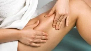 Hút mỡ bị tê da: 7 dấu hiệu cảnh báo biến chứng nguy hiểm