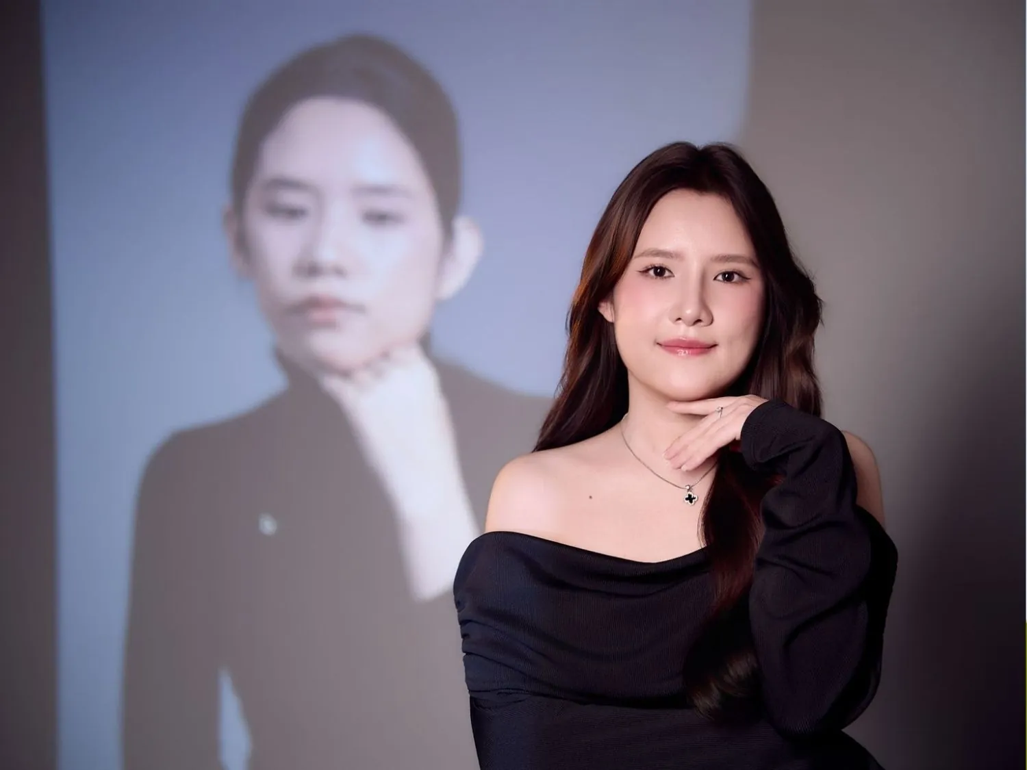 Bảo Ngọc lạc quan và tích cực hơn sau khi thay đổi ngoại hình, diện mạo mới giúp cô tự tin hơn trong cuộc sống